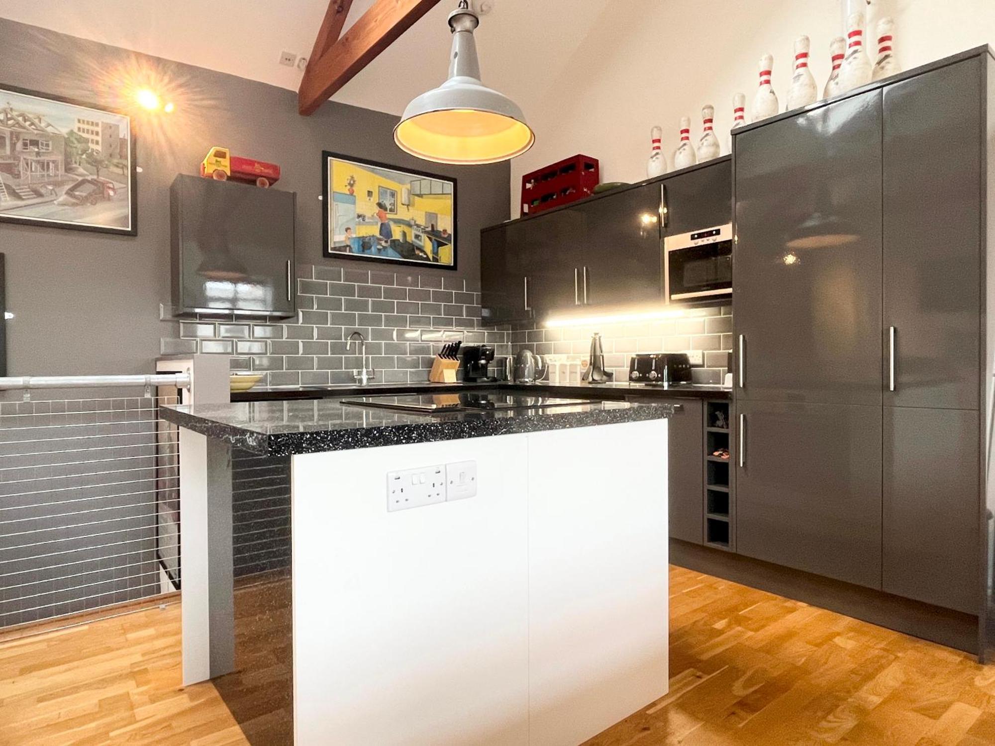 Stylish~Tasteful~2Bed~2Bath~Central~Townhouse Penzance Esterno foto